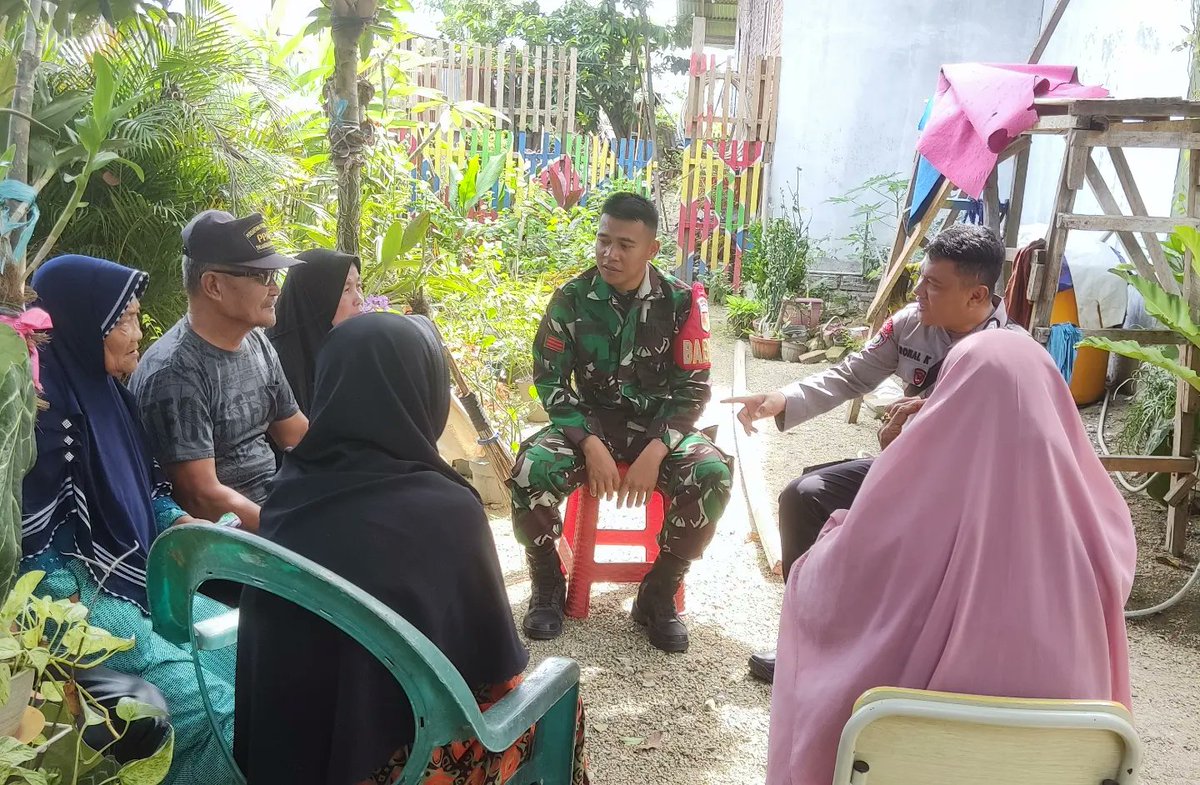 BajuRodit's tweet photo. *_KUNJUNGAN DAN SILATURAHMI DENGAN WARGA BINAAN DI KELURAHAN DULOMO UTARA_* https://t.co/9NJ9PvfZpO