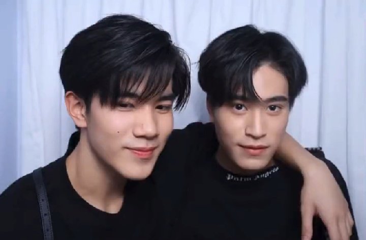 knowingfrth's tweet photo. my silly fox and dumb bunny🥹🫶
#GeminiFourth #เจมีไนน์โฟร์ท https://t.co/8QaJ9E7nfW