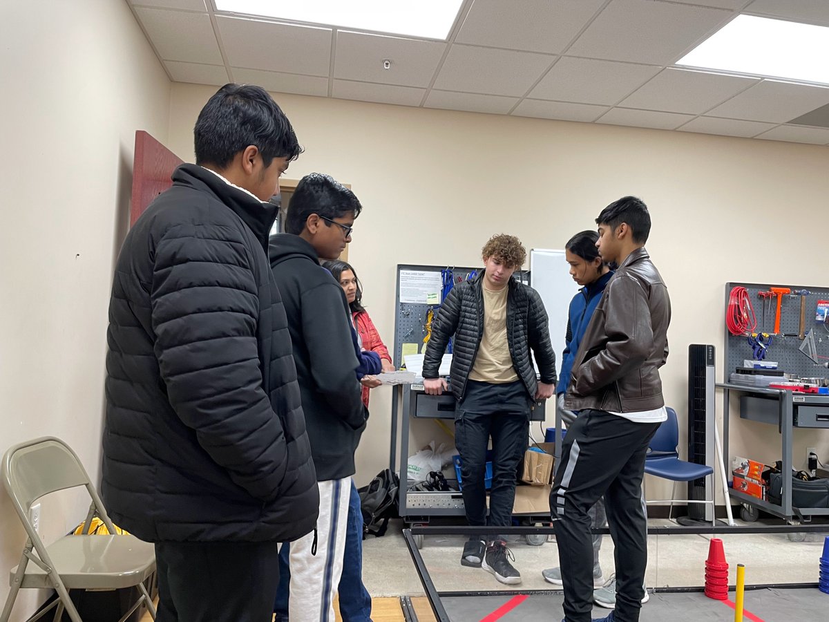 HowRobotics's tweet image. Say hello to Fast But Not Furious 21592, a rookie team in our league. They dropped by this morning to run a new idea for their robot by our team. We first met them during our pre-season workshop at Ignite Peoria and they’ve certainly come a long way in their first season!