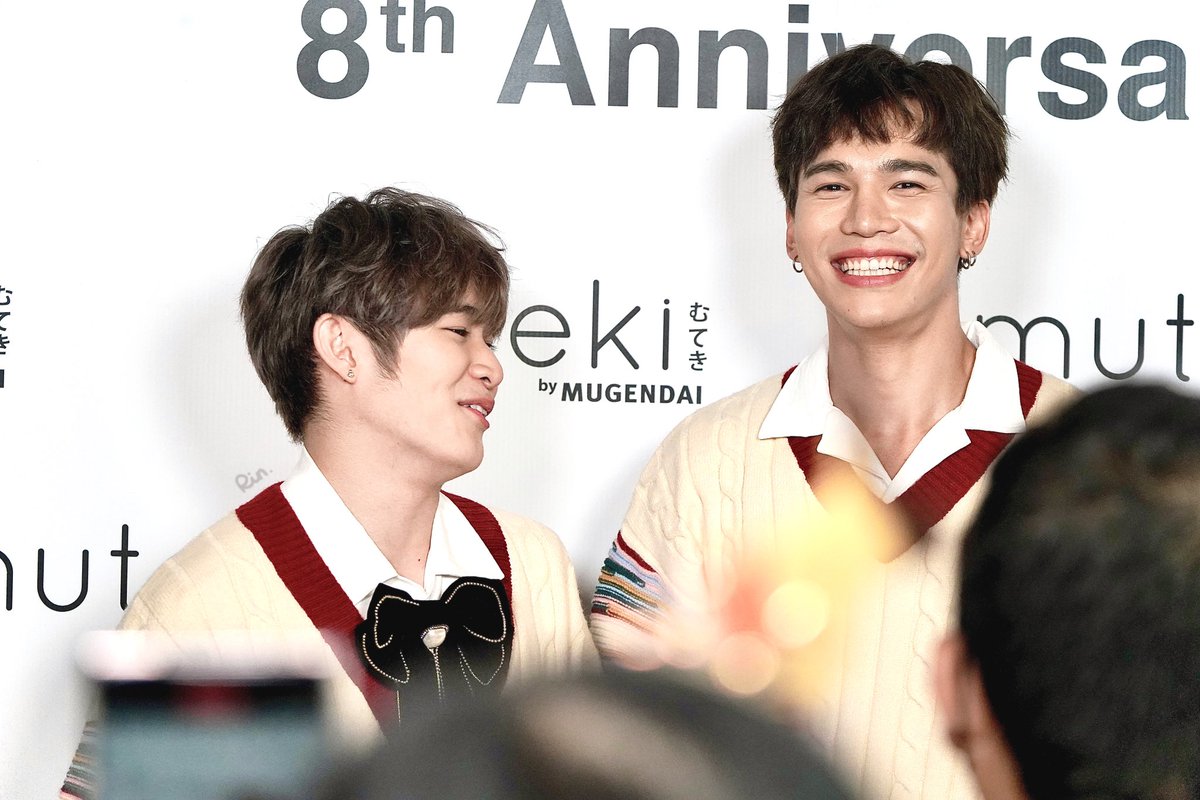 ririnnnmaru's tweet photo. 𝕄𝕦𝕥𝕖𝕜𝕚 𝕩 𝕄𝕒𝕩ℕ𝕒𝕥 𝟚𝟘𝟚𝟚𝟙𝟚𝟚𝟝 𐂂
Their big big smiles🥹💖💙
#MutekixMaxNat
#mmaxmax #ไดโนกรธัสส์
#natasitt #ขวดนมของเบบี้ณฐ
#MaxNat #ฮาร์ทดิสของแม้กณฐ https://t.co/Oz4FzjHag5