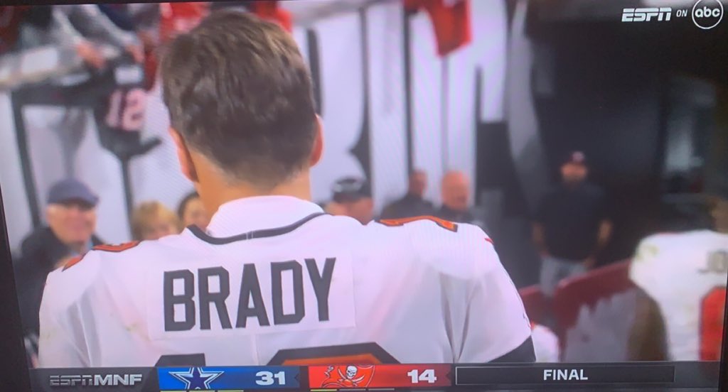 NicholasOgelle's tweet photo. R.I.P. TB12
Retire. In. Peace🤠🌟➡️ https://t.co/6SD9Yu13Km