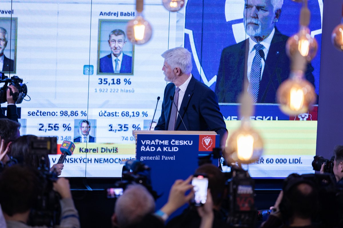 Babišova strategie: Vymazat Pavla z mediálního i veřejného prostoru.

Už v neděli zaplavily zemi oligarchovy billboardy s válečným strašením, všichni řeší jeho lhaní. Je všude. Pavlův tým zaostává. V zásadě se zatím jen brání.

neovlivni.cz/babisova-strat…