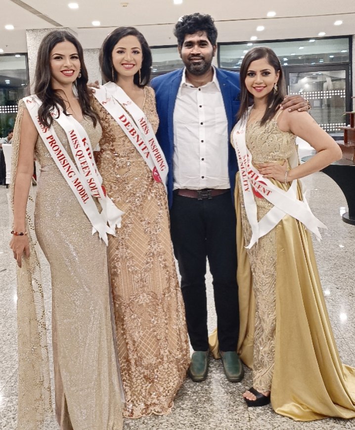 RazzmatazzJoe's tweet photo. All About Yesterday at #MissQueenOfIndia
Congrats to All the Winners !!!
Tamilnadu #Kirangulzar Bagged Miss Queen South !!
#Pageant https://t.co/0kbb4pDrkw