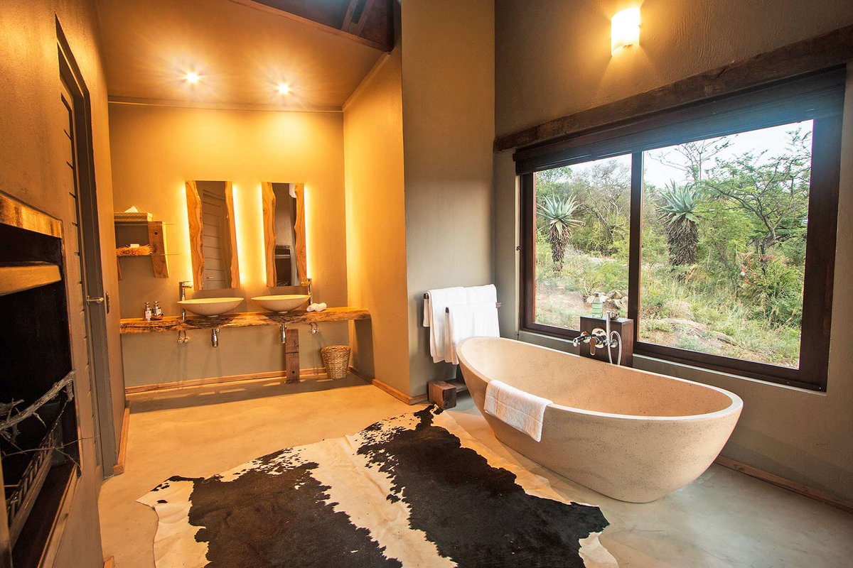 stm_travel's tweet photo. Rhino Ridge Safari lodge 

📍KZN (Hluhluwe) 

Rate from:
16 Jan  - 06 Apr  R 2 842
01 May - 30 Jun  R 2 303

Includes: 
•Breakfast.
•Lunch.
•Dinner. 
•2 game drives daily.

For bookings email: info@stmtravel.co.za

#STMTravel https://t.co/gKIQ2QcMG4
