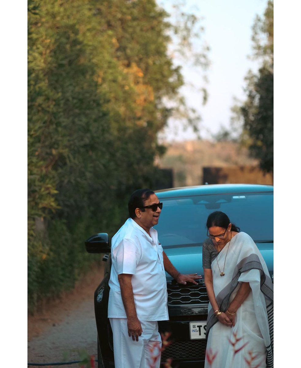 brahmanandaam's tweet photo. Hope you guys had a good one..!! Sankranthi subakankshalu.!!!
#Sankranti2023 #Hyderabad #Chennai #India #today #Brahmanandam #tuesdayvibe https://t.co/6j9Dl3cTXd