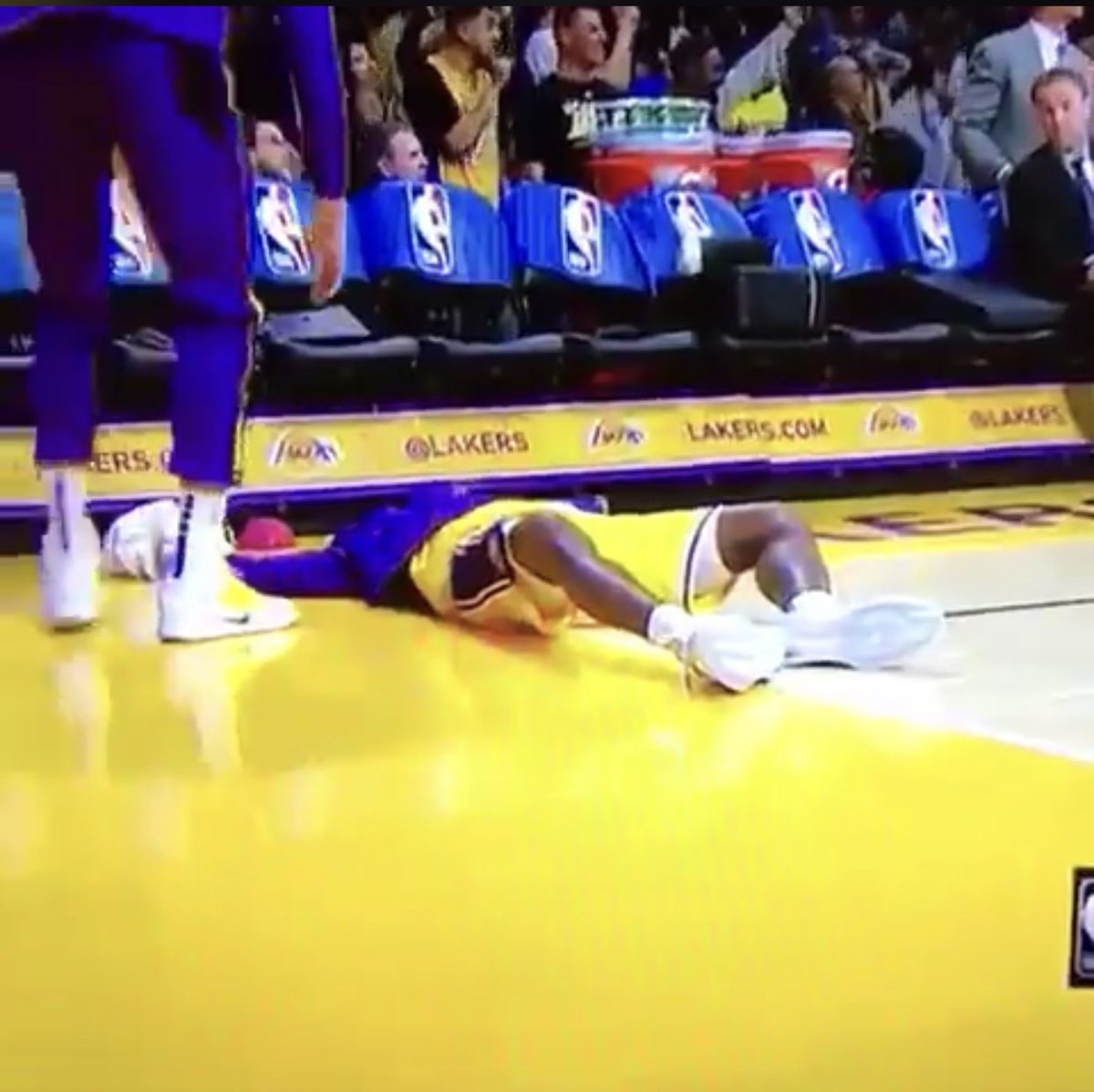 Bron after having to drop damn near 50 to beat a 10-33 team in January at age 38