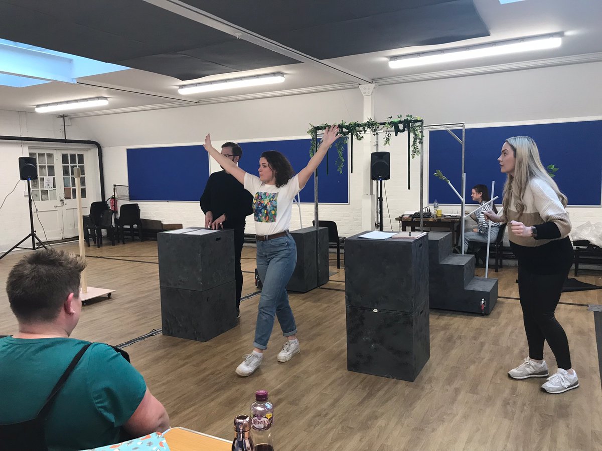 Zoo! rehearsed for the first time yesterday! Our wonderful cast will be touring this children's opera to Special Educational Needs students across the country this spring❤️