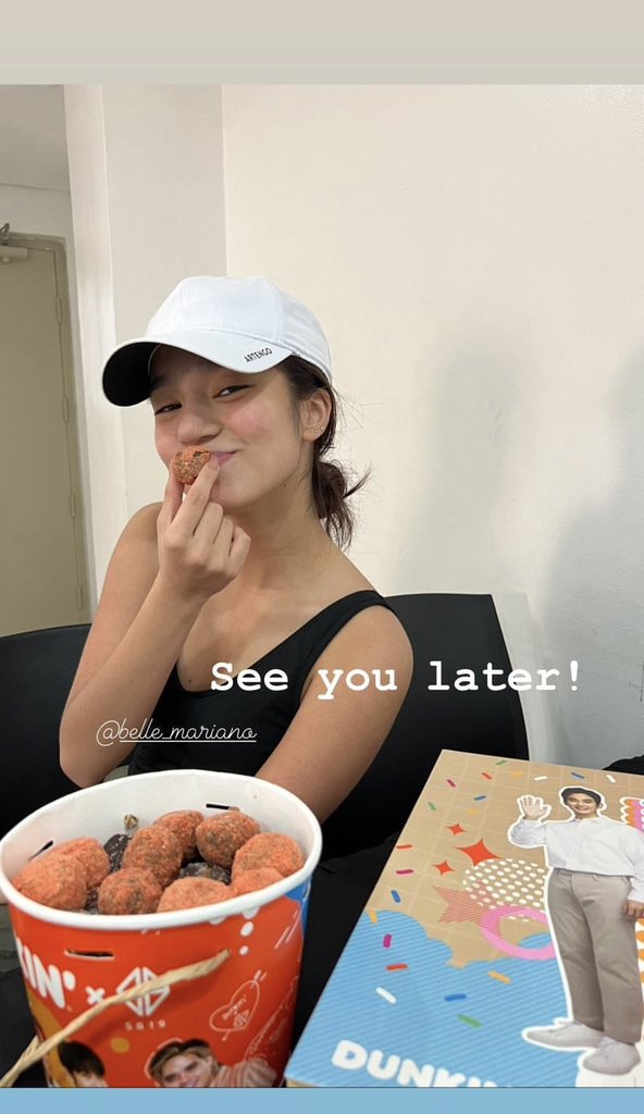 bellelieversofc's tweet photo. IG Story | @.edith.farinas with Belle Mariano. 🍩

🔗 https://t.co/xhkmI2sPkI

“See you later!”

#BelleMariano @bellemariano02 https://t.co/eYxABg0VE7