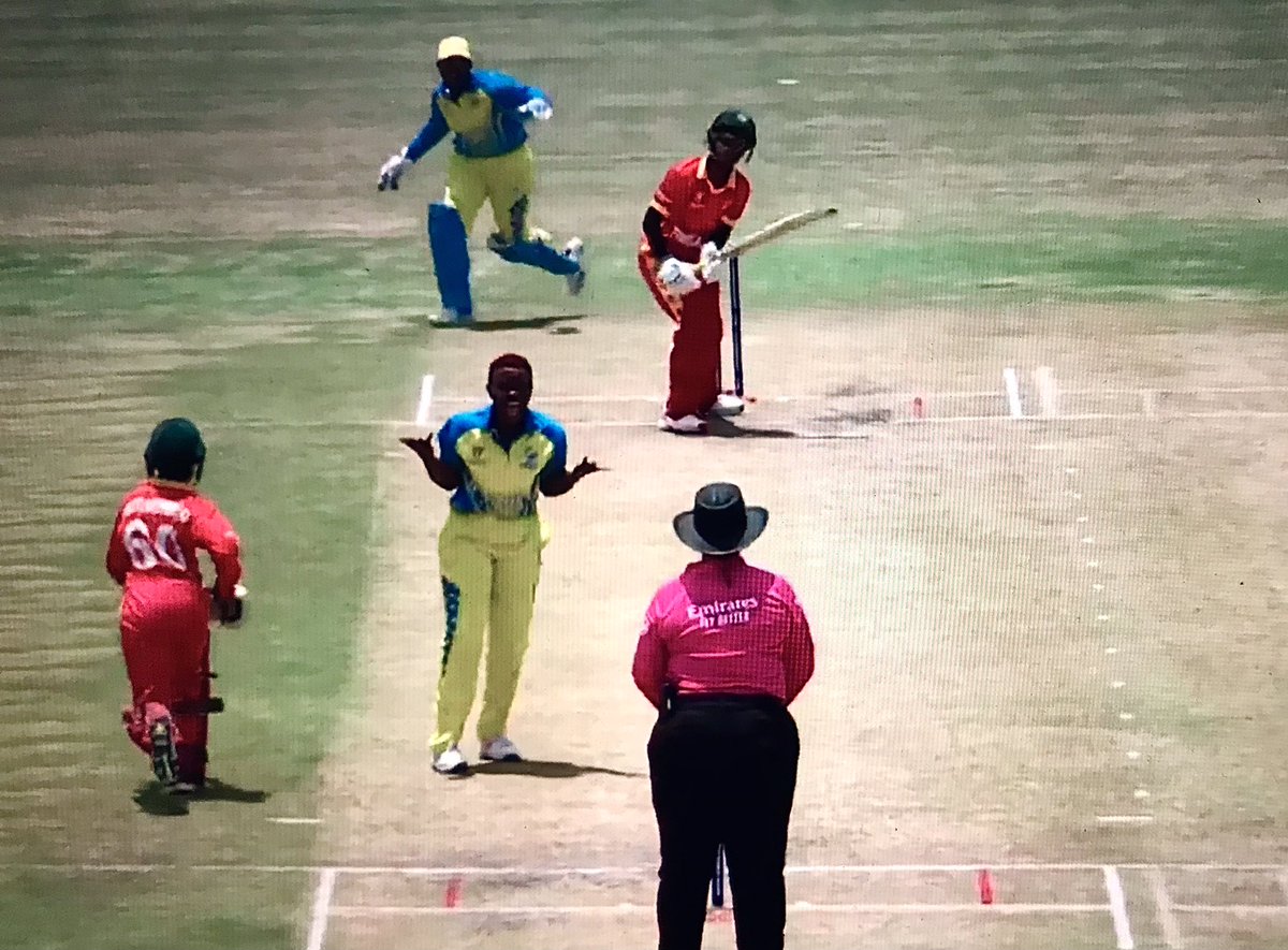 🇷🇼 BREAKING: RWANDA BEAT ZIMBABWE BY 39 RUNS!

Historic victory (not an upset) as Henriette Ishimwe takes a DOUBLE HAT TRICK to close out the innings 🎯 

So good at nailing her yorkers. Something we saw at #FBI22 for <a href="/TheBarmyArmy/">England's Barmy Army 🏴󠁧󠁢󠁥󠁮󠁧󠁿🎺</a> 

<a href="/fairbreakglobal/">Fairbreak</a> <a href="/RwandaCricket/">Rwanda Cricket Association</a>