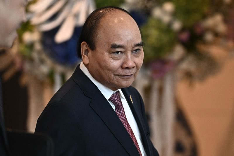 WumaoTimes's tweet photo. 🇻🇳 Vietnamese President Nguyen Xuan Phuc resigned:

THREAD 🧵👇 https://t.co/ov2aXlLt1b