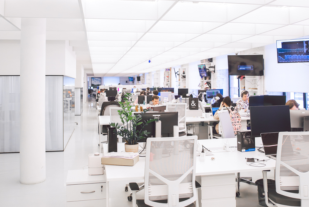 redpartitions's tweet photo. #OfficeRefurbishments can be a considerable investment of your money and time, but the benefits can be unlimited and the possibilities are endless when reaping the rewards.

Here's some of the reasons why you should refurbish your office in 2023 - https://t.co/11OI2xySc1 https://t.co/3Zk0XXDXxM