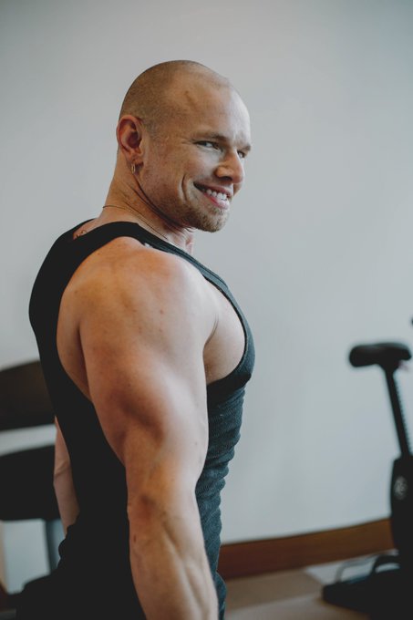 1 pic. Don’t love them, let them love you.  #loveyourself #fuckyourself (if you can…) if I. If I could