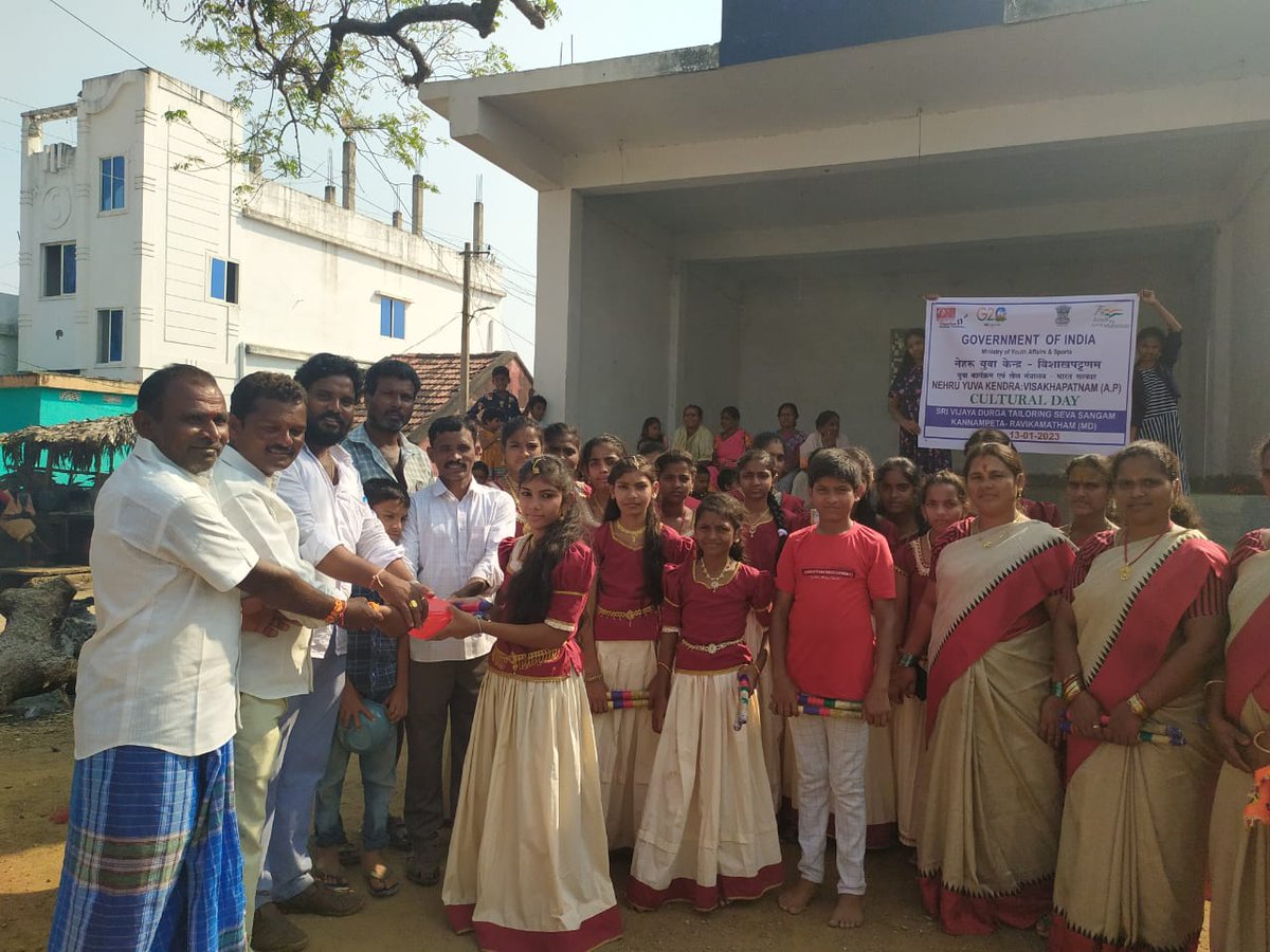 NYK Visakhapatnam - Cultural Day Celebrations as part of National Youth Week Celebrations
@Nyksindia
#NationalYouthDayNYKS
#NYF2023 
#NYKSYouthFestival 
#YouthProgram
 #SwachhBharat2022 #CleanIndia2 
@ianuragthakur 
@YASMinistry
@Nyksindia @sdnyksap
@nykssouthzone
 #AmritMahotsav