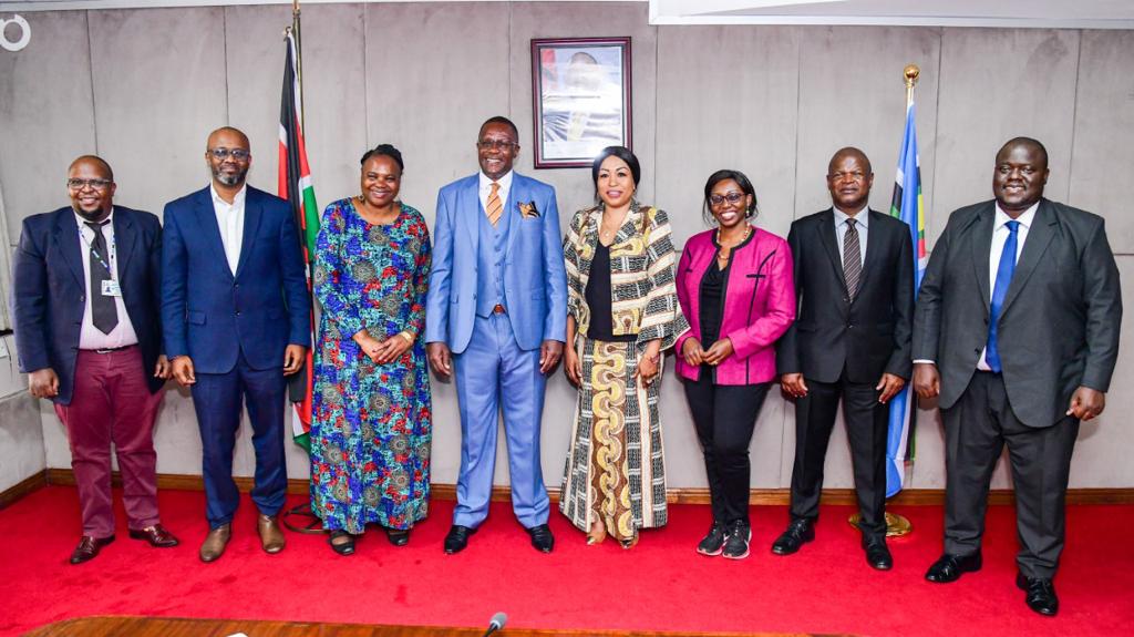 EliudOwalo's tweet photo. I have this morning, 17 January 2023, had a very fruitful consultative session with a delegation of the Public Relations Society of Kenya (@prskkenya) officials, in my office. The team was led by the Deputy Chairperson, Patricia Ndede, and the CEO, Sylvia Mwichuli. https://t.co/lN0WuBfC7T