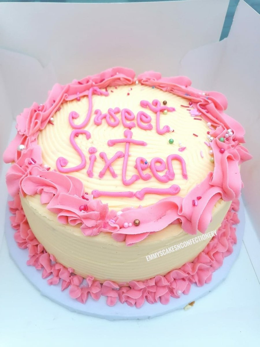 emmyscakesnconf's tweet photo. Sweet sixteen cake

#sweetsixteencake #sweetsixteencakes #sweet16 #birthdaygirl #pink #pinkcakes #vanilla #cakeporn #tiktokcake #emmyscakesnconfectionery #magborocakes #cakesinmagboro #cakesinlagos #cakesinmoweibafo  #viral https://t.co/Cr02lXgT7q