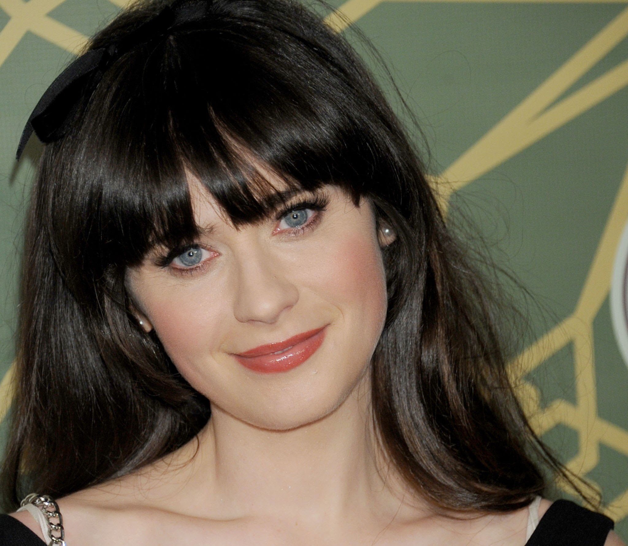 Happy Birthday, Zooey Deschanel!      