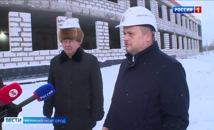 FunPolitics1's tweet photo. Safety measures in #Russia 🇷🇺 https://t.co/ucAv3YpuL2