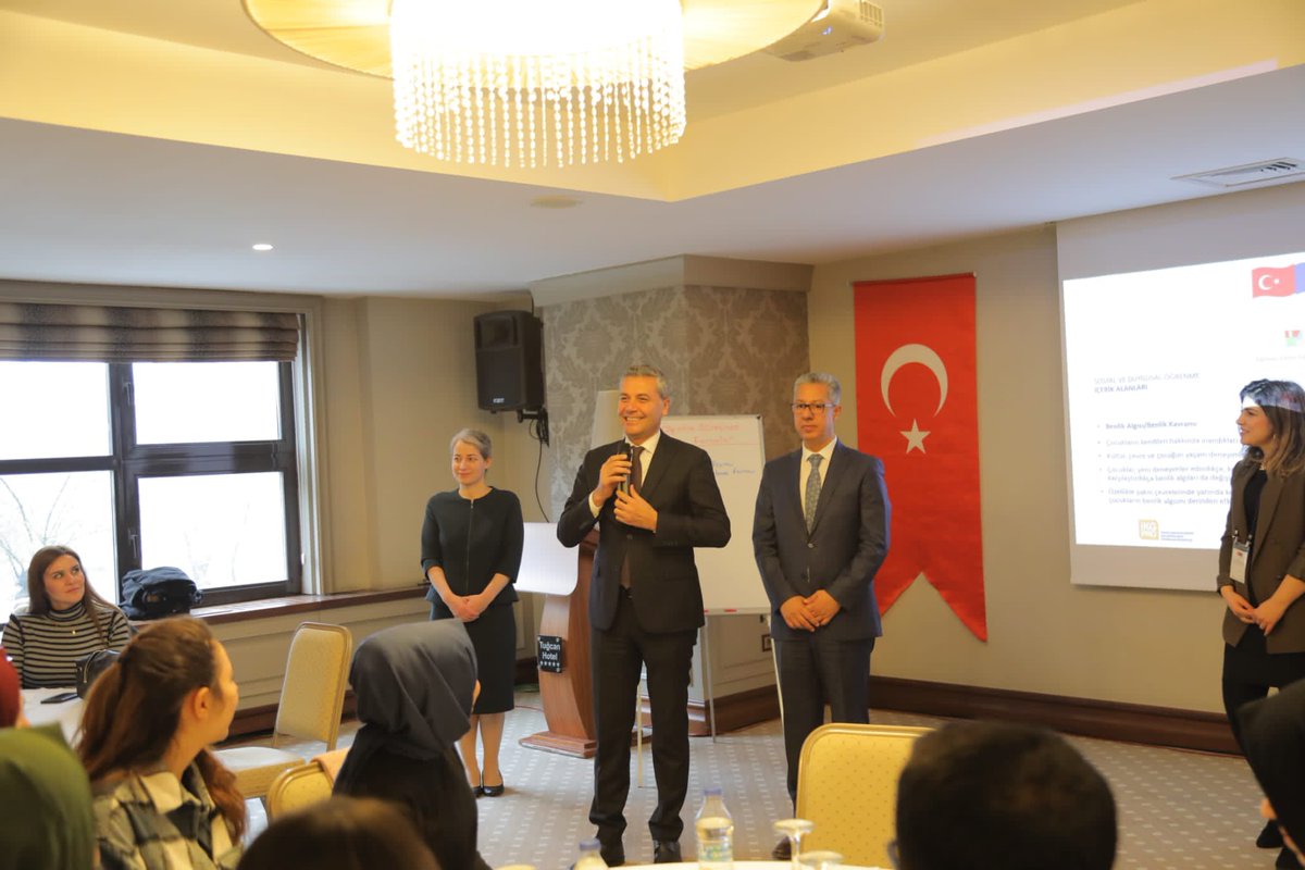 Gaziantep_MEM's tweet photo. İl Müdürümüz Yasin Tepe, Erken Çocukluk Eğitiminde Kalite ve Erişimin Arttırılması Projesi kapsamında, 275 öğretmenimizle Okul Öncesi Eğitim Programı Mahalli Hizmet İçi Eğitimi’nde bir araya geldi.

@tcmeb @gul_davut @yasintepe https://t.co/PnNzjsQap1