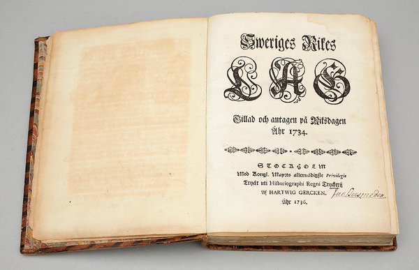 Den 23 januari 1734 stadfästes Sveriges Rikes Lag, som är grunden till dagens lagar i Sverige och Finland. #svhist #dagensdatum