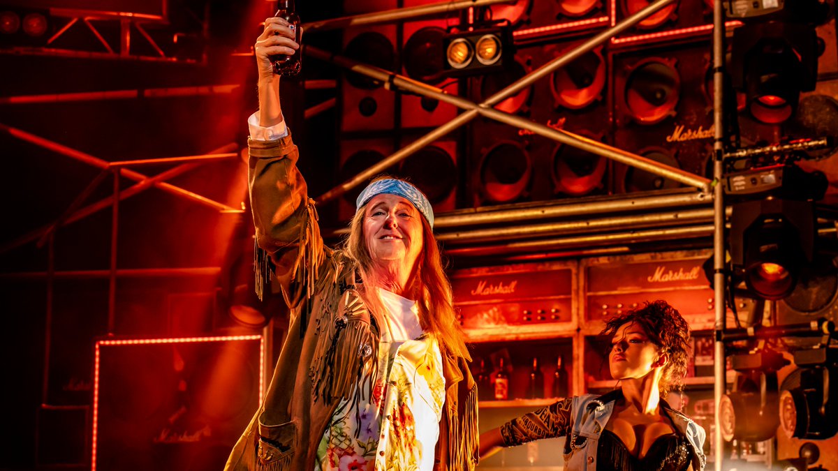 Rock of Ages confirms 2023 'Farewell Tour' cast bit.ly/3XfGH77