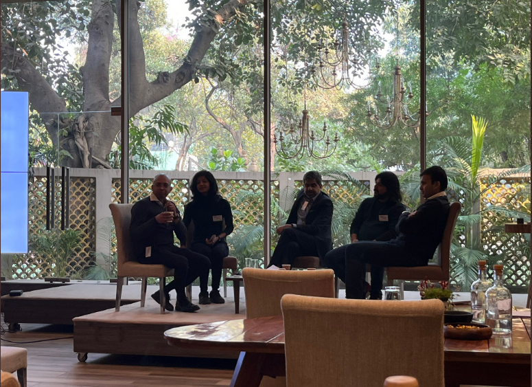 BIASINC_IN's tweet photo. #DishaColLab - by @BusaraCenter and @BMGFIndia was a wonderful exercise in a participatory approach to shaping future growth in the discipline/industry. @biasshubho moderated a discussion on the need &amp; manner of expanding the scope of applied #behaviouralscience beyond #policy https://t.co/u8767GP4Wf