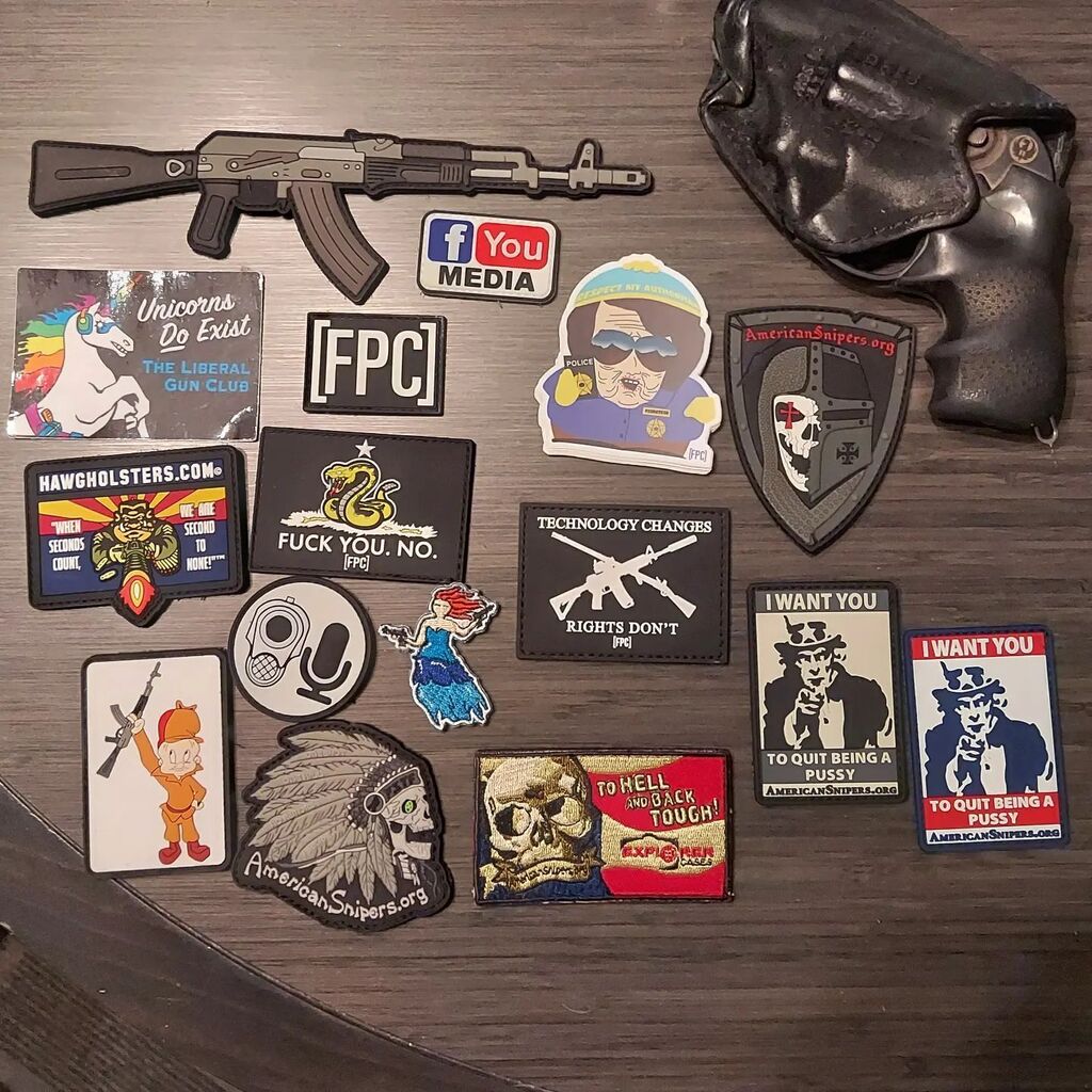 GunWebsites's tweet image. Patch collection from the @GunPolicy 2A event hosted by @ArmsRoomRadio

Are we trading patches at SHOT?
If you have cool patches, let's trade

#ShotShow2023 
#PatchLife
#PatchCollecting

@GearWebsites instagr.am/p/CngemAOOCRF/