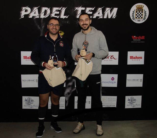 PadelFc's tweet photo. Terminado o grande e emocionante torneio Boavista Mahou, é hora de começar a publicar as fotografias das duplas finalistas. Em M5 os grandes vencedores foram Jorge Gomes e Paulo Fernandes. A dupla adversária era composta por Paulo Veiga e João Pinho. Parabéns.
@boavistaoficial https://t.co/Aj8GX7l93o