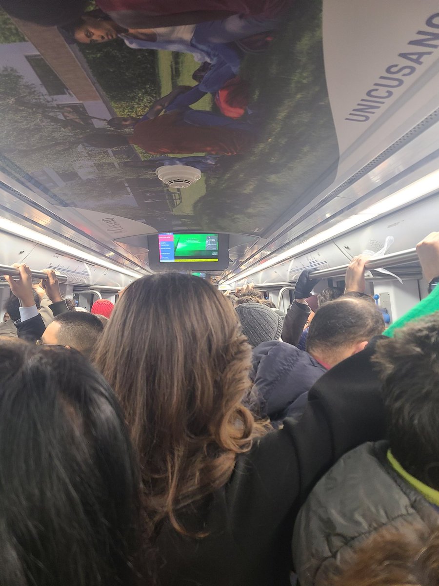 Anche oggi gestione pessima dei trasporti pubblici da parte di <a href="/InfoAtac/">infoatac</a>. Metro B prima dispersa, poi rallentata in ora lavorativa di punta.