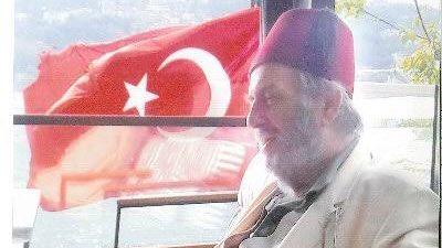 “Yumuşaklık mü’mine karşıdır. Kâfire yumuşak olanın kalbi ona meyyaldir.”

Kadir Mısıroğlu (k.s.)
#mesayihikiram #kelamıkibar