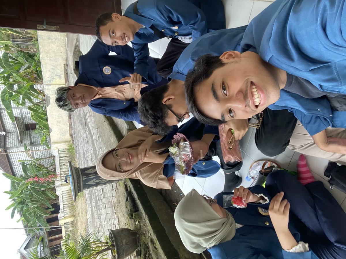 murphycill's tweet photo. DAY 8🔥
#UniversitasAirlangga
#KKNBBM67Unair
#UNAIRWCU
#GLOBALSDG's
#SDG
#UNAIRFORSDG's
#Unairmengabdi
#Unairmengabdi
#DUNGUS_CERME_GRESIK https://t.co/9vx3KxULYQ