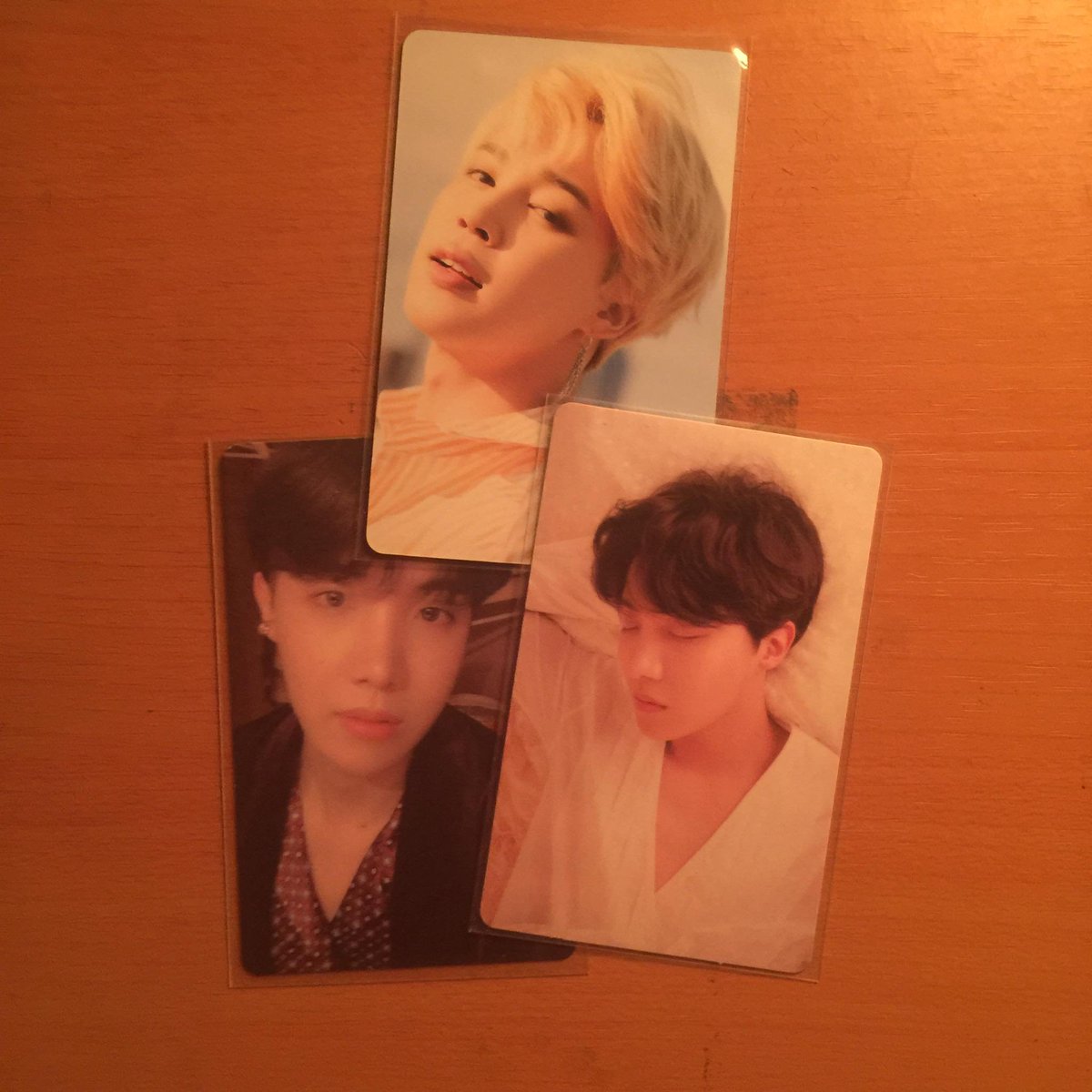 hseokeg's tweet photo. [ 🖇 #mareviews - #thxchiyah ] 

ヽ(´▽｀)/

thank you, @chiyahseed for bringing hobi home! thank you for the freebies din, and sa pagpush kahit ang hassle ng couriers. more buyers to come pooo. 'til our next :D https://t.co/6RKAkgtvwv