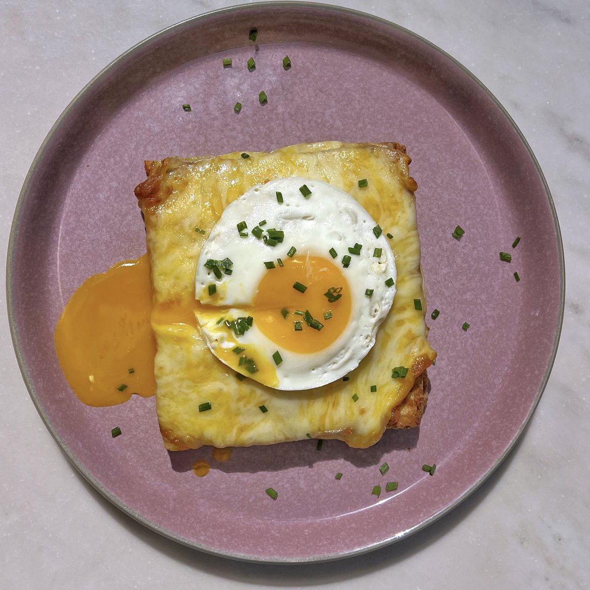 arto_coffee's tweet photo. Croque Madam sandwich 🥪 
Only the greatest, most indulgent sandwich around. The French really have this whole sandwich thing figured out.
#artocoffee #breakfast #cafe #eggs #croquemadam #dubai #dubaimall #BurjKhalifa #HealthyFood #bestfood https://t.co/FUPlSLMQWC