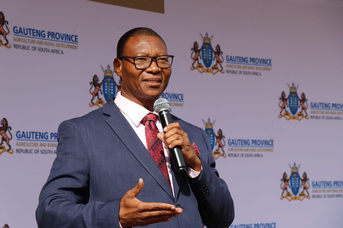 MEC <a href="/MbaliHlopheSA/">Mbali Hlophe</a> oversight visit at Baikagetsi Primary School, Daveyton <a href="/City_Ekurhuleni/">CITY OF EKURHULENI</a> as part of the <a href="/GautengProvince/">Gauteng Provincial Gov</a>
#Back2SchoolGP readiness campaign 
#GGT2030 #GautengGovernmentCarers