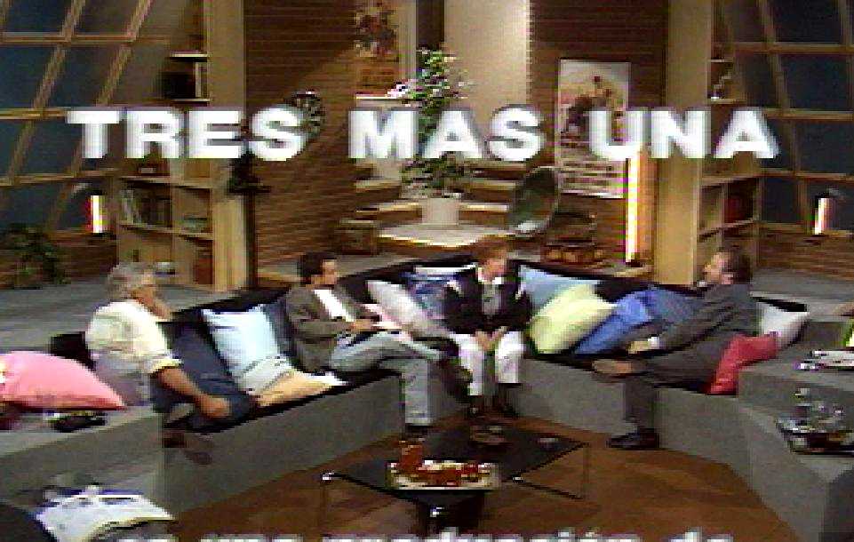 ArchivoCanalSur's tweet image. #17deEnero 1942 Nace Antonio Fraguas. Recordamos a #Forges en "Tres más una", una idea original del #humorista gráfico que dirigió y presentó en @canalsur 1990. 13 programas de entrevistas a #mujeres como Mercedes Milá youtu.be/zB1THI8T8so?t=… @forges