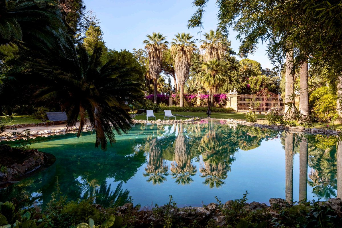 benffbde's tweet photo. La Villa de la meilleure mini série 2023 est disponible sur @Airbnb
@airbnb_fr
Vous reconnaissez peut-être la Villa Tasca de la saison 2 de la comédie satirique White Lotus, récemment lauréate d’un Golden Globe de la meilleure mini-série. @VillaTasca
#serie #airbnb #villa https://t.co/SZYx1Tuahy