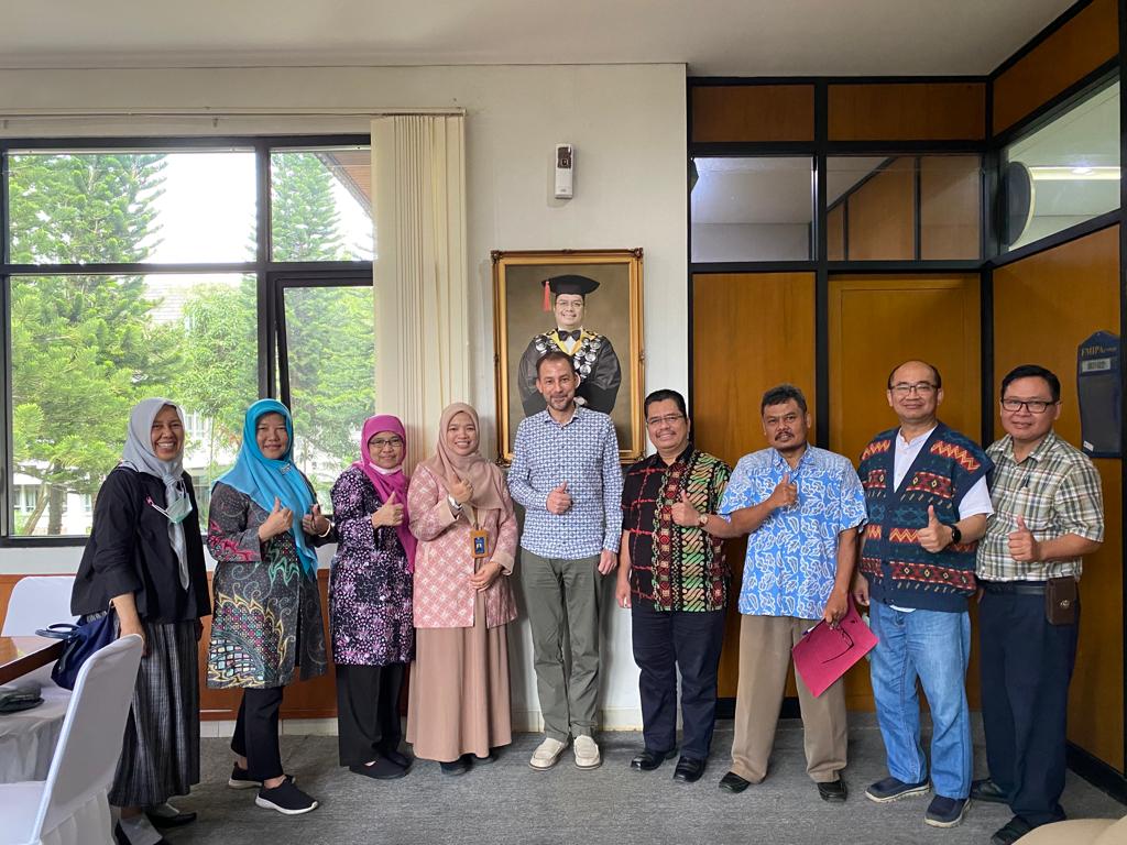 rise_sma's tweet photo. @Virtimo meets @unpad for some #MSCActions. Thank you Jan Csisko for these wonderful impressions! https://t.co/MjMhuaN56B