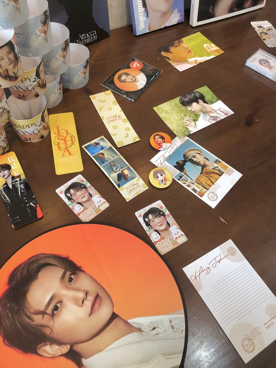 joshu_annie's tweet photo. JOSHUA BIRTHDAY FREE GIFT IN VIETNAM 
Special thanks to all the master:@shu1230svt,@constellation, @panaceajs,@_CROP_717,@cxlxrygif for the permission to use all Shua’s beautiful photos to decor walls.
#조슈아 #JOSHUA https://t.co/wWeMZiSiSZ