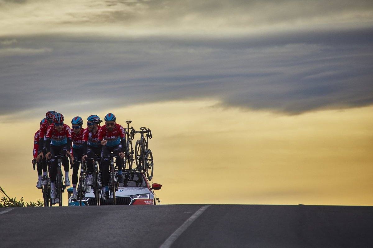 Something with an early bird and a 🪱