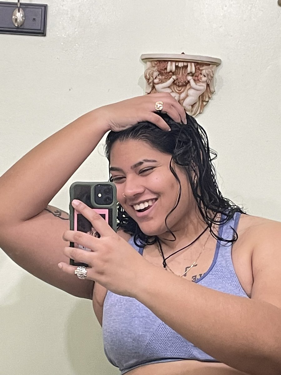 Big Buff Lesbian Icon🇬🇾🏳️‍🌈 On Twitter Shower Shower Shower
