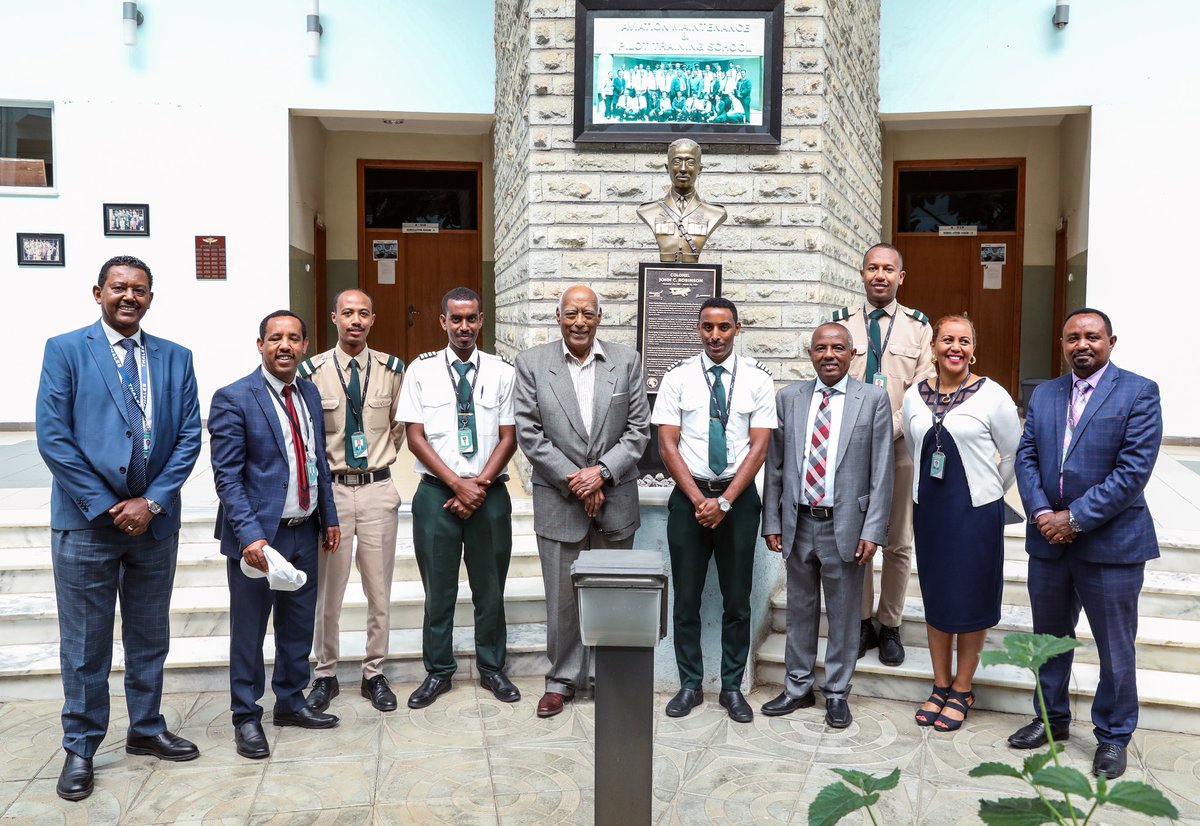 flyethiopian's tweet image. We’re glad to welcome to our HQ the first Ethiopian CEO of ET, Col. Simret Medhane who led the Airline about half a century ago, from 1971-75. Col. Simret was hosted by former CEO and current ET Management Board Chairman, Mr Girma Wake, and the current CEO Mr Mesfin Tasew.