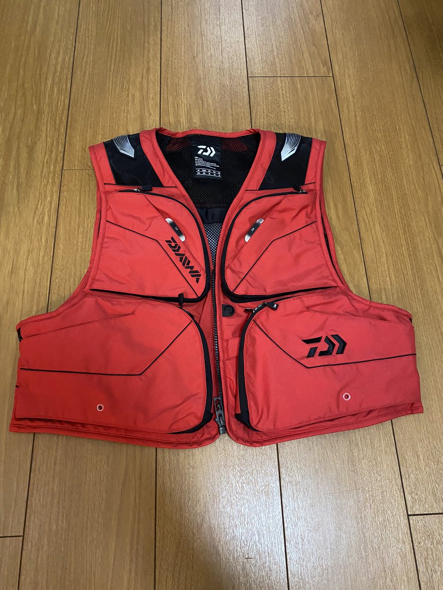 TURIPAPA777's tweet photo. 購入しました。
ちょっと、勇気のいる色かなぁ😅 https://t.co/9Q4Q4i0TOn