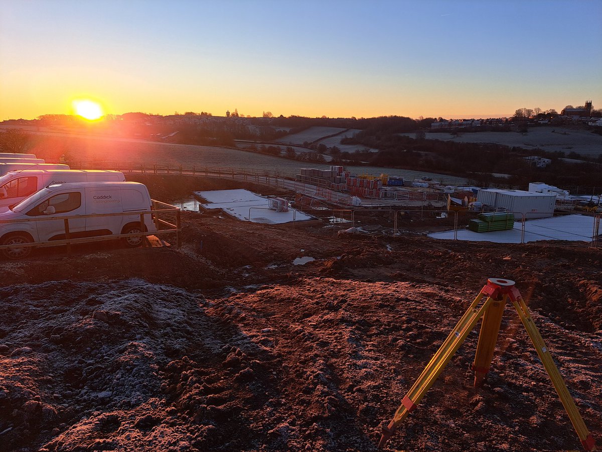 A bitterly cold start this morning....🥶🥶🥶 #weather #constructionworker #construction #metoffice #surveying