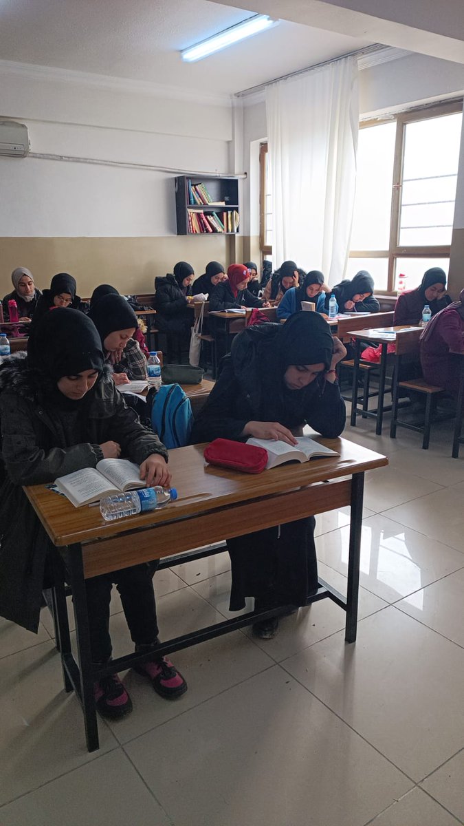 Süleymaniye Kız AİHL  Okuyor
#urfaokuyor
#şimdikitapzamanı
<a href="/UrfaValiligi/">T.C. ŞANLIURFA VALİLİĞİ</a>
<a href="/HaliliyeMem/">Haliliye İlçe Milli Eğitim Müdürlüğü</a>
@Haliliye_Kym