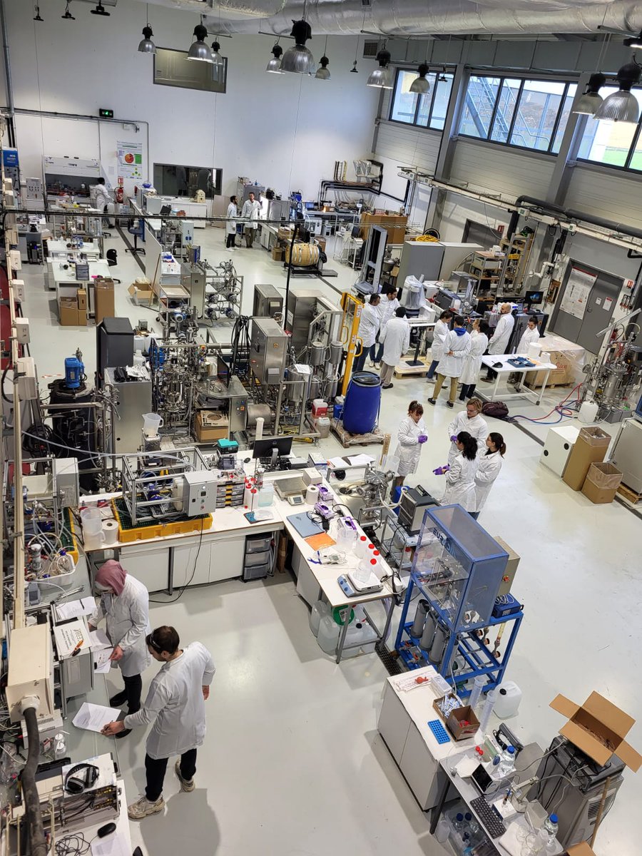 European Center for Biotechnology and Bioeconomy (@cebb_innovation) on Twitter photo Semaine d'immersion au <a href="/CEBB_innovation/">European Center for Biotechnology and Bioeconomy</a> et dans son écosystème pour 21 étudiants de 3ème année d'école d'ingé <a href="/centralesupelec/">CentraleSupélec</a> « dominante Vivant, Santé et Environnement »
TP dans la halle techno en cours avec <a href="/ChaireBiotechCS/">Chaire de Biotechnologie</a> Semaine d'immersion au <a href="/CEBB_innovation/">European Center for Biotechnology and Bioeconomy</a> et dans son écosystème pour 21 étudiants de 3ème année d'école d'ingé <a href="/centralesupelec/">CentraleSupélec</a> « dominante Vivant, Santé et Environnement »
TP dans la halle techno en cours avec <a href="/ChaireBiotechCS/">Chaire de Biotechnologie</a>