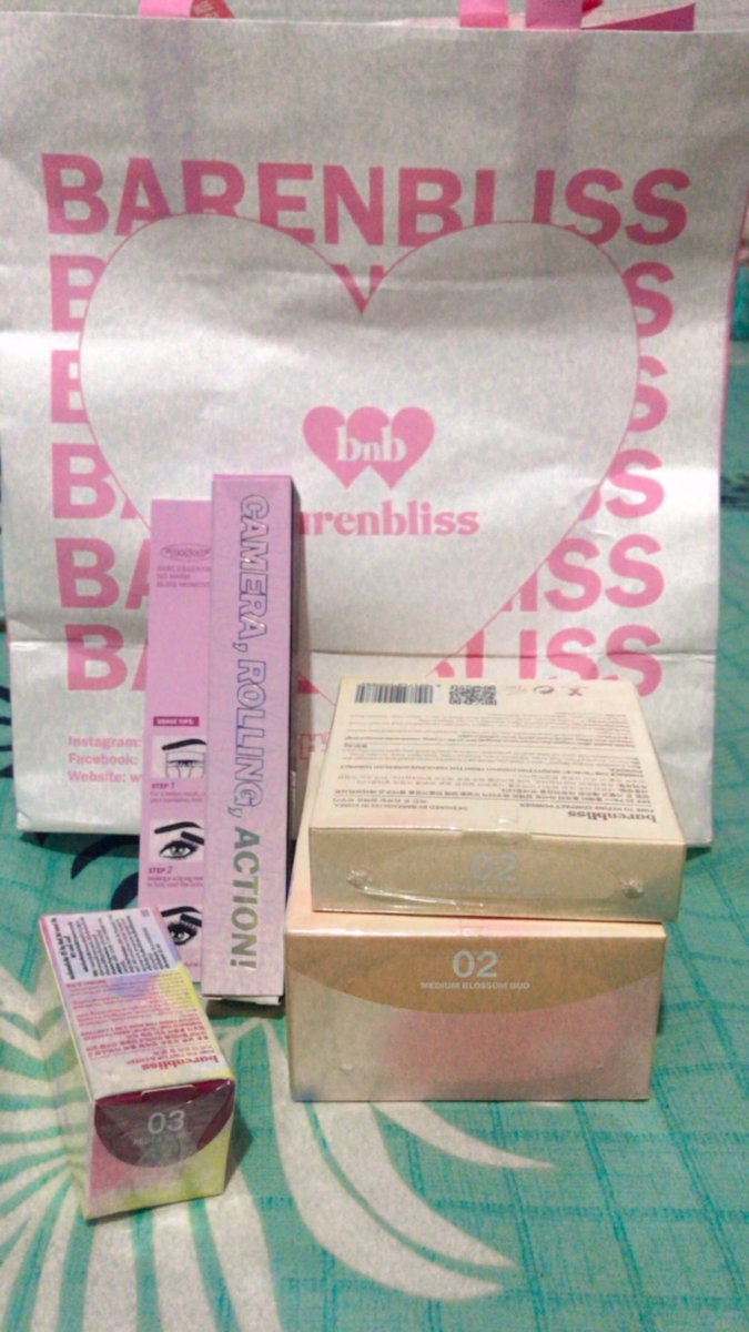 raratresn's tweet photo. makasih @barenbliss_id udh baik ngasih aku ini after jadi muse💞💞🫶🏻🫶🏻🫶🏻🫶🏻 https://t.co/ayFr96QfG4