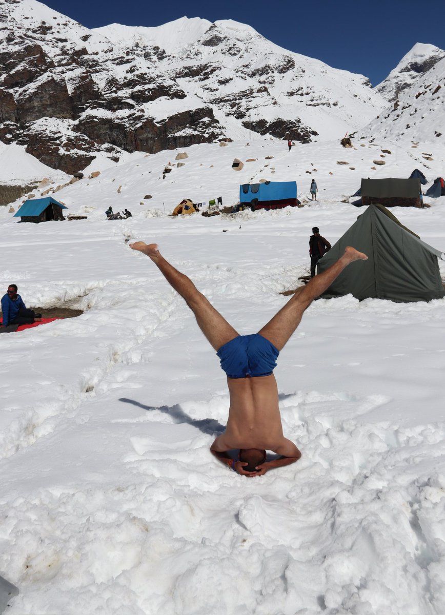 ExpedAdventure's tweet photo. snow bath with foreigners group while of kalindi pass expedition which connects two holy shrines gangotri to badrinath #kalindipass #snowbath #himalayasexploration on mines 20degree contact us for expedition on
https://t.co/zwqoeeUv50 https://t.co/nkGI2Y45dQ