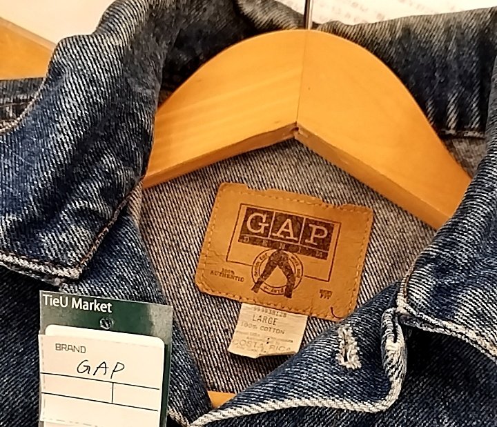 tieumarket's tweet image. #oldgap #オールドギャップ #80年代 #90年代 私がGAPで働き始めた頃のGAPタグは既にヴィンテージなんだよなー笑
#オールドGAP いいの入ってますよ〜！
#古着屋 #古着 #フルダン #きょコ #古着好き #埼玉県入間市 #入間ぺぺ1階 #入間アウトレット 行く前に寄ってね♥アウター類50％オフです！
