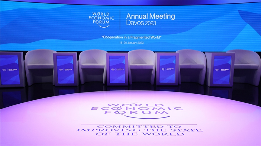 Davos Zirvesi olarak da bilinen 53. Dünya Ekonomik Forumu (WEF), İsviçre'nin Davos kasabasında başladı.
#Davos #DünyaEkonomikForumu #WEF

faizsizhaber.com/dunya-ekonomik…