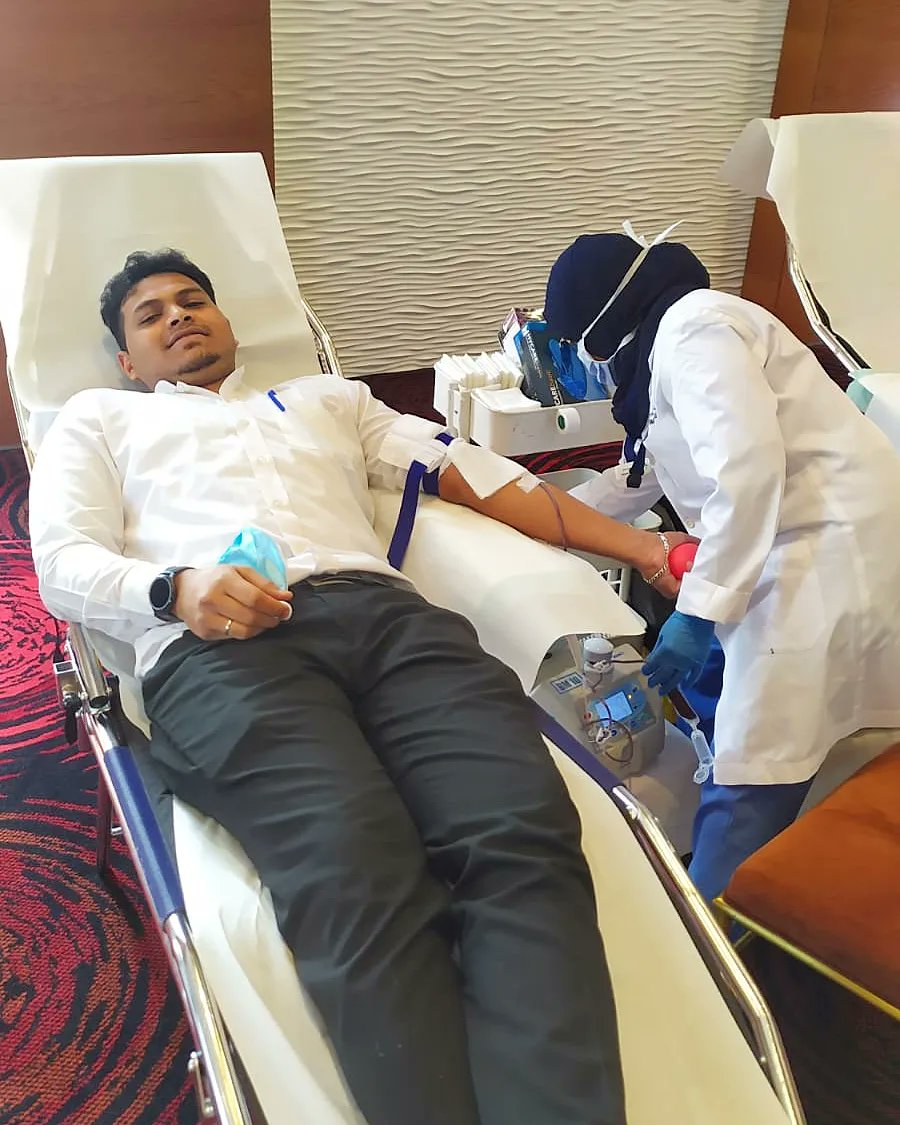 atanahotel's tweet photo. We're currently having our annual Blood Donation Drive by Dubai Health Authority for Atana Hotel Staff.

Thanks for all the generous blood donors and our HR Team who organized the drive. Also to our ever supportive General Manager, Mr. Reda Moukhtar for the continuous support. https://t.co/TgSdPFPGuE