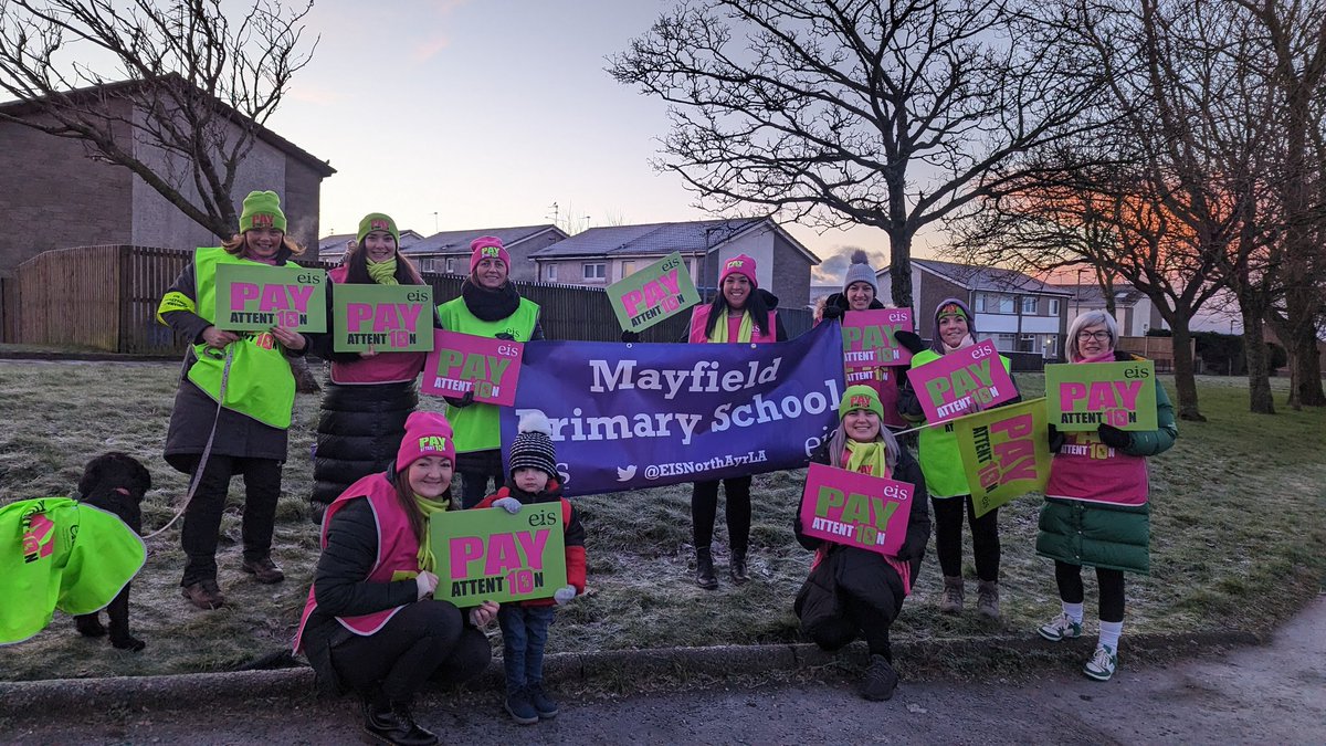 melanie3157's tweet photo. #PayAttention 
Mayfield Primary https://t.co/OayLnnscCK